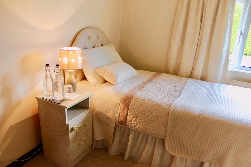 Triple Bedroom 2 beds sleeps up to 3